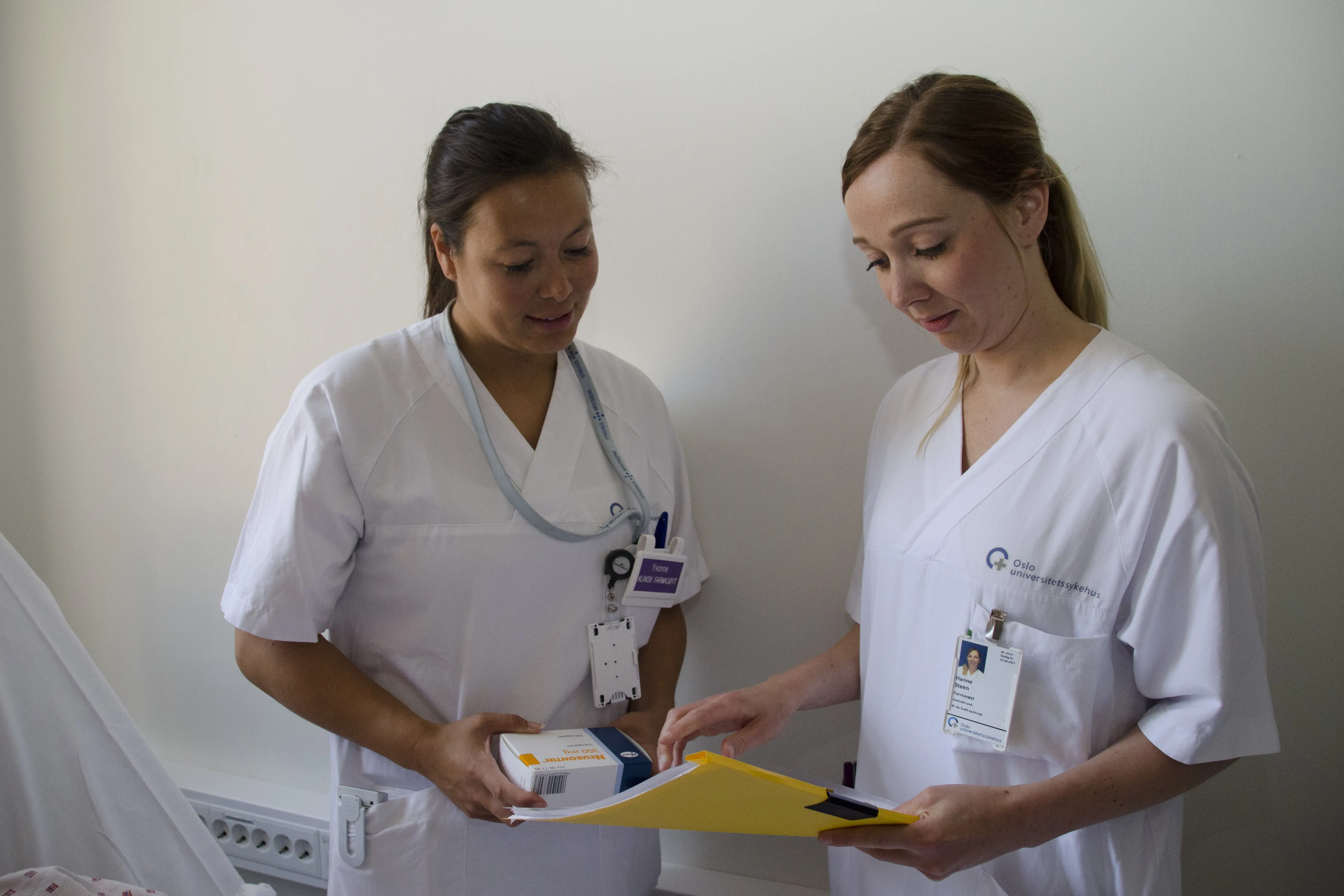 farmasøyter i samtaler.jpg